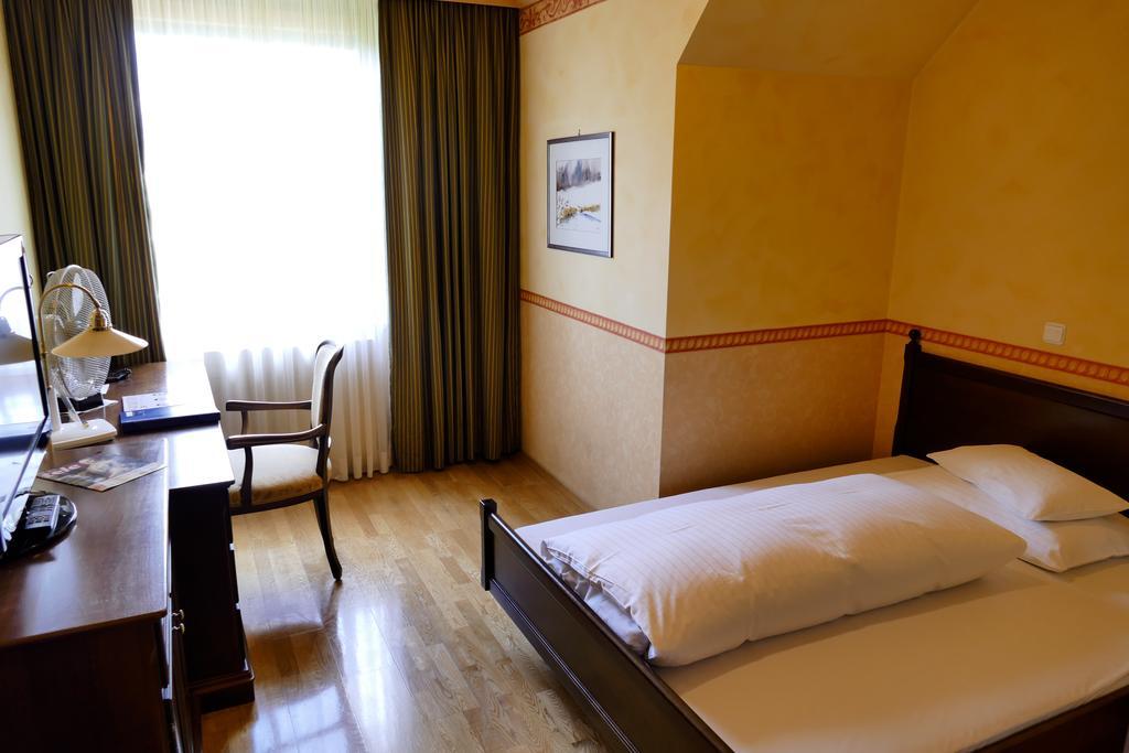 Hotel Pfeifer Zum Kirchenwirt Graz Kültér fotó