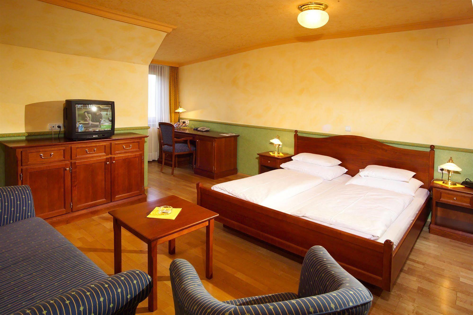 Hotel Pfeifer Zum Kirchenwirt Graz Kültér fotó
