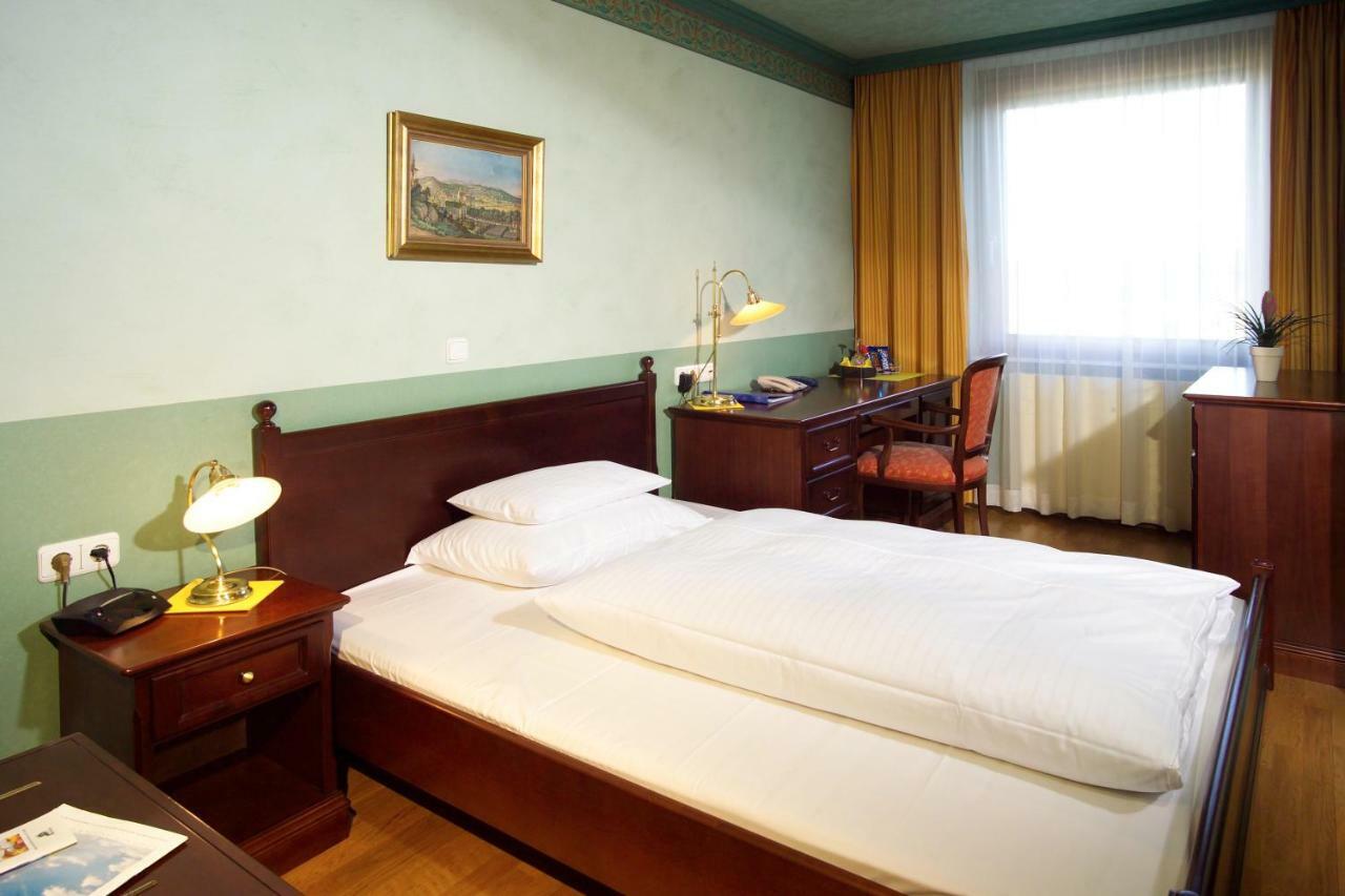 Hotel Pfeifer Zum Kirchenwirt Graz Szoba fotó